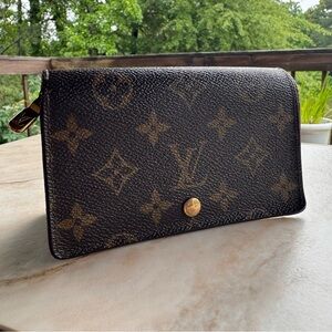 Louis Vuitton Porte-Monnaie Tresor Wallet